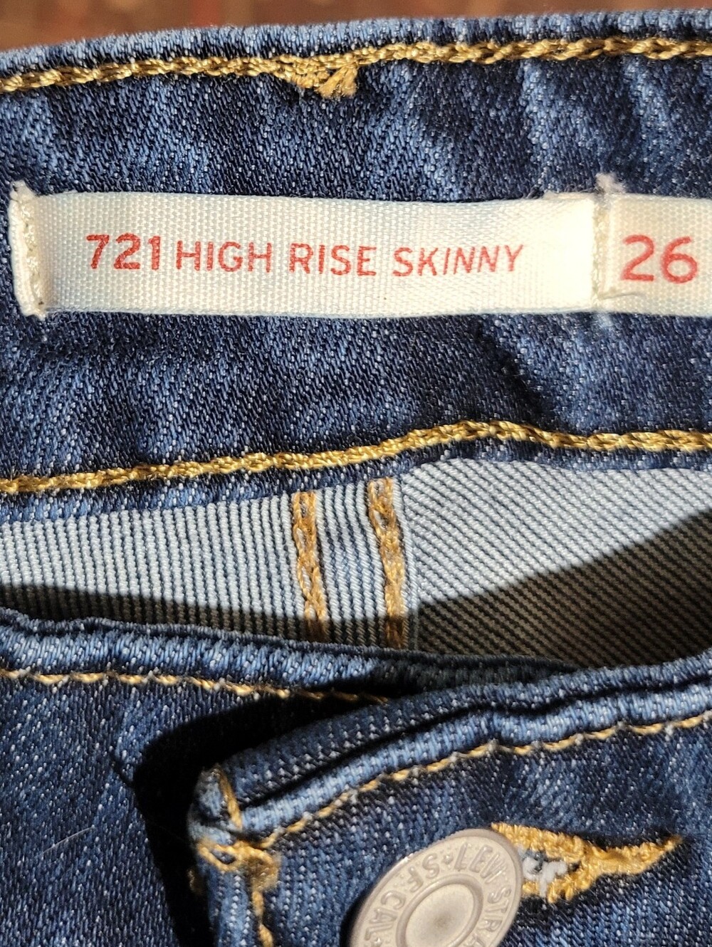 Levi's 721 High Rise Skinny Jeans Dark Wash Womens Size 26, Measures 26x31 - Picture 5 of 7